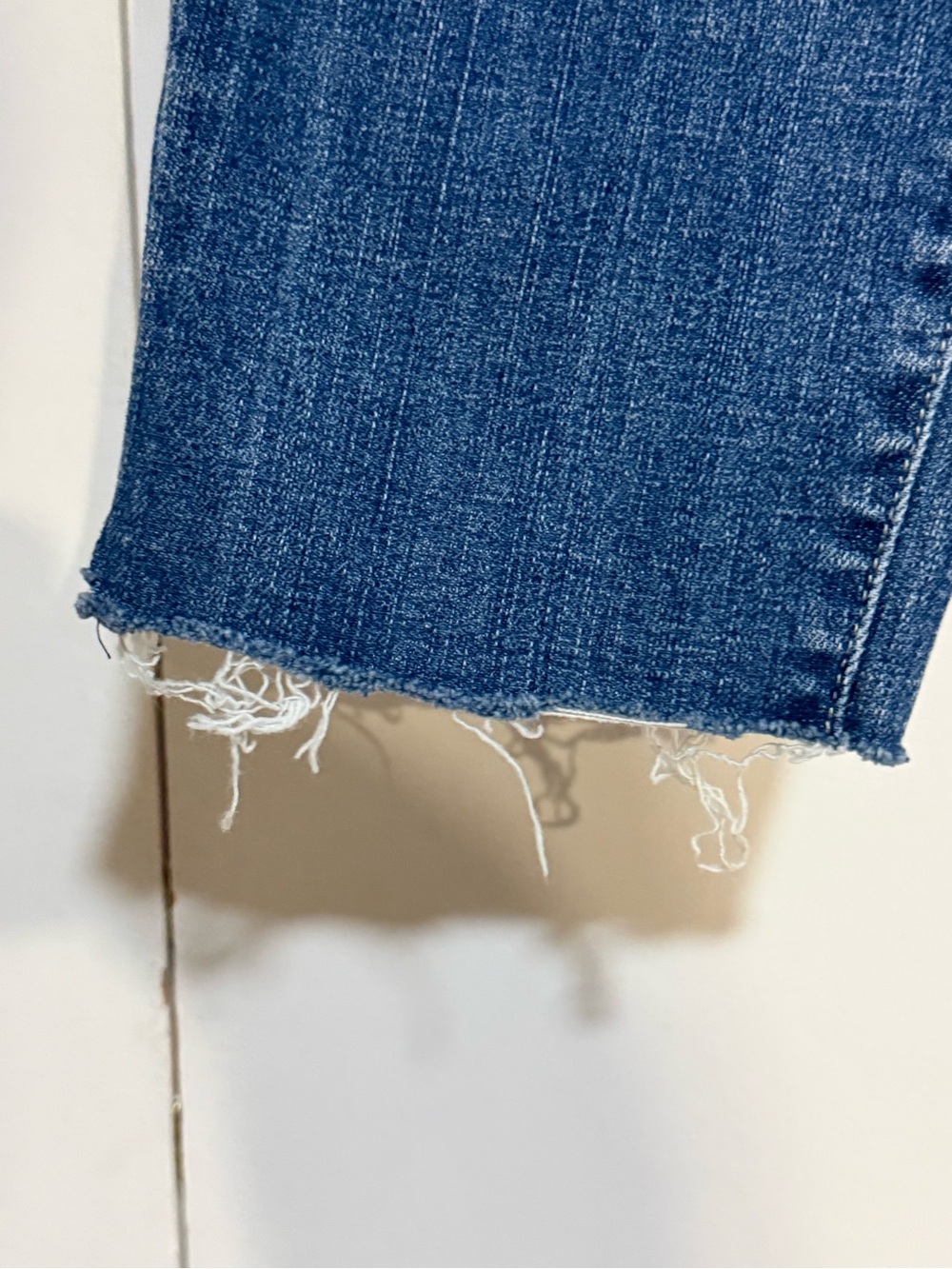 Kut From The Kloth Boyfriend Jeans Distressed Slouchy Raw Hem Denim Size 2 - Picture 4 of 15